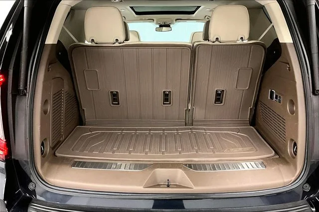2023 GMC Yukon Denali - Photo 43
