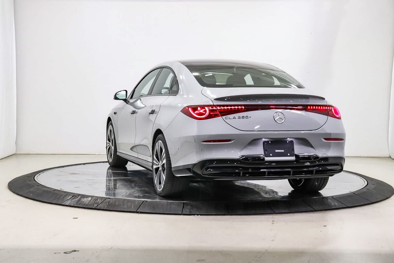 New 2027 MANUFAKTUR Alpine Grey Mercedes-Benz CLA 250+ Electric image 2