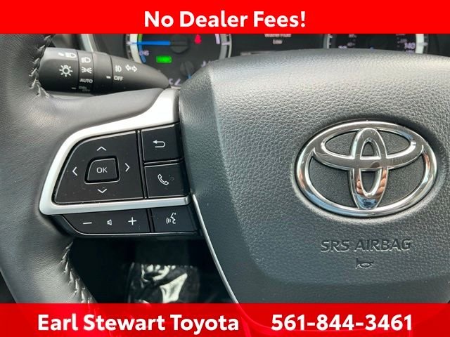 Certified Used 2025 Silver Toyota XLE image 63