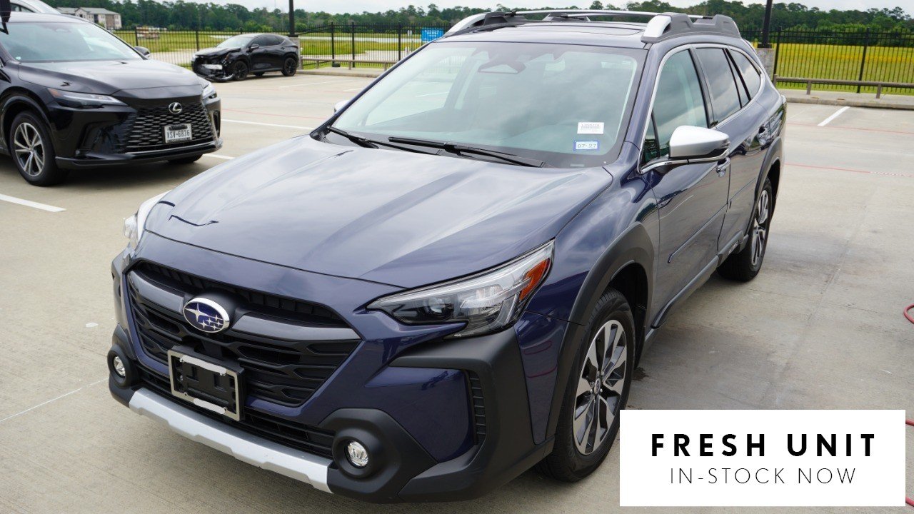 2025 Subaru Outback Touring's photo