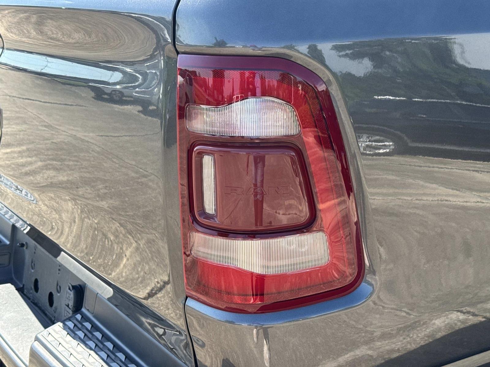 Used 2021 Granite Crystal Metallic Clearcoat Ram Laramie image 10
