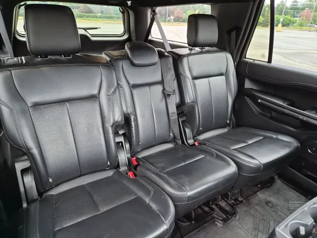 Used 2019 Oxford White Ford XLT image 22