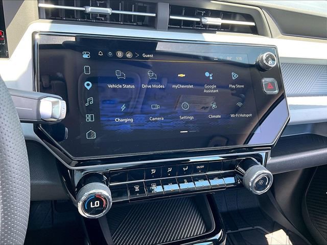New 2027 Summit White Chevrolet LT image 16