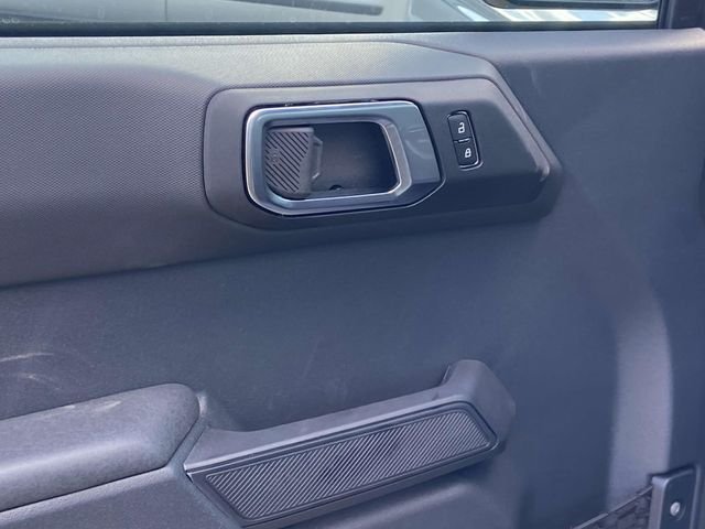 2025 Ford Bronco 4-Door Base - Photo 13