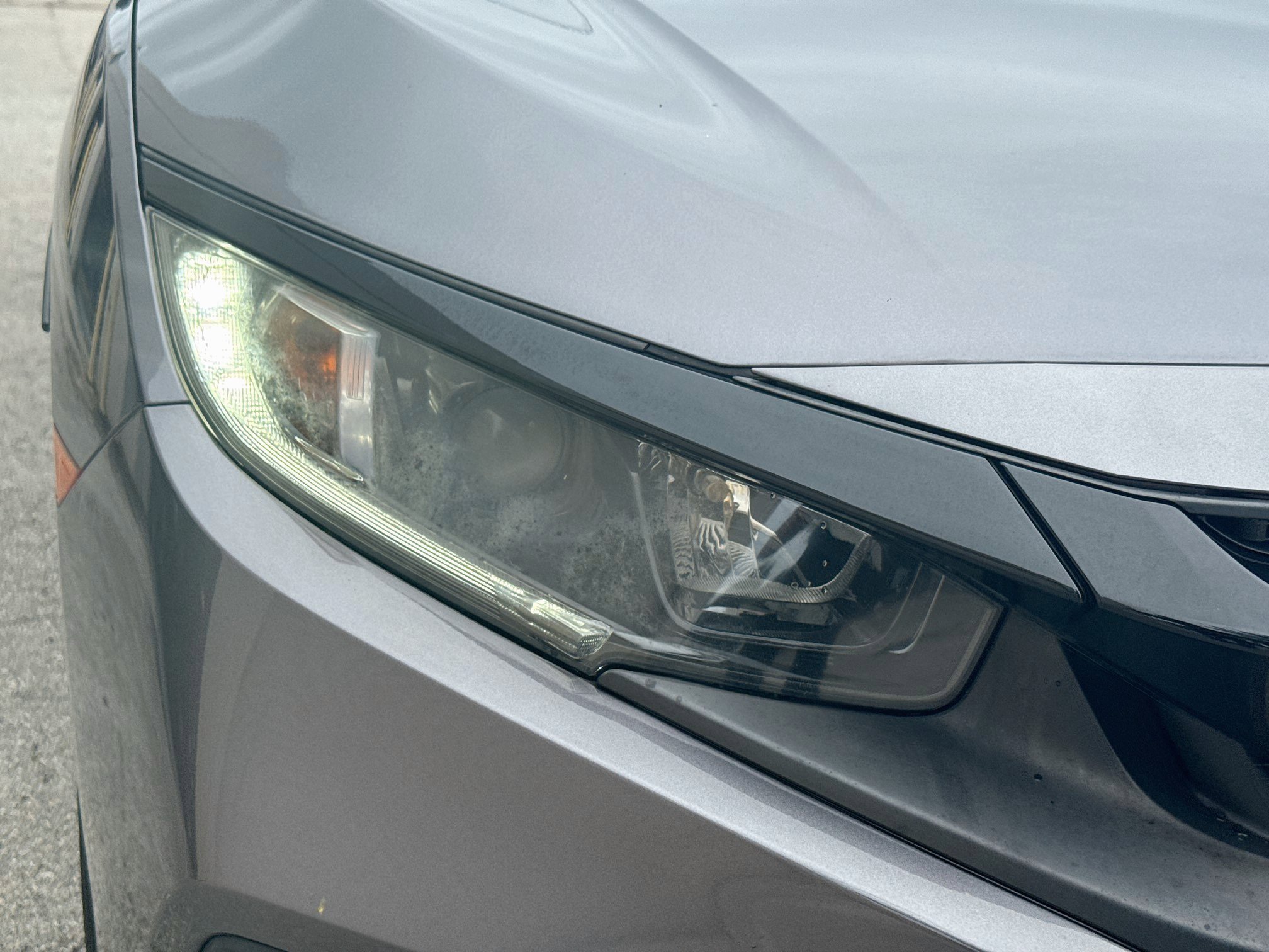 Used 2019 Modern Steel Metallic Honda LX image 34