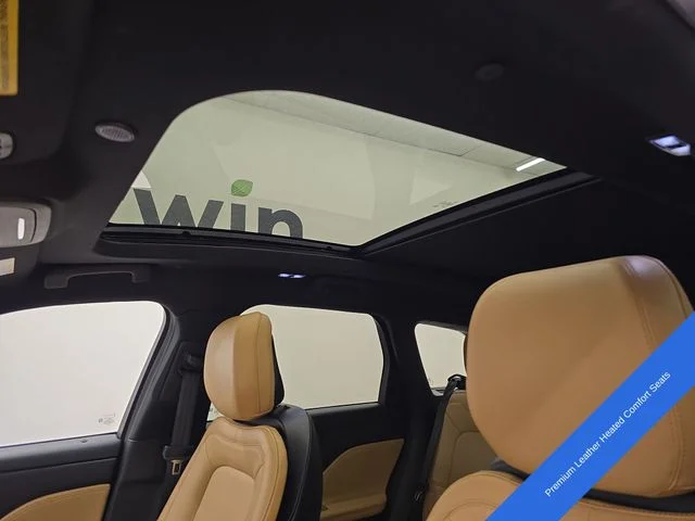 Used 2020 Mocha Lincoln Reserve image 23
