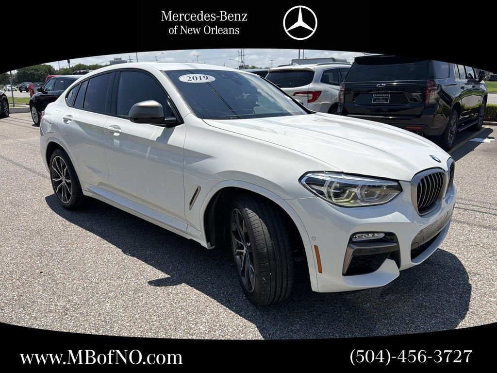 2019 BMW X4 M40i's photo