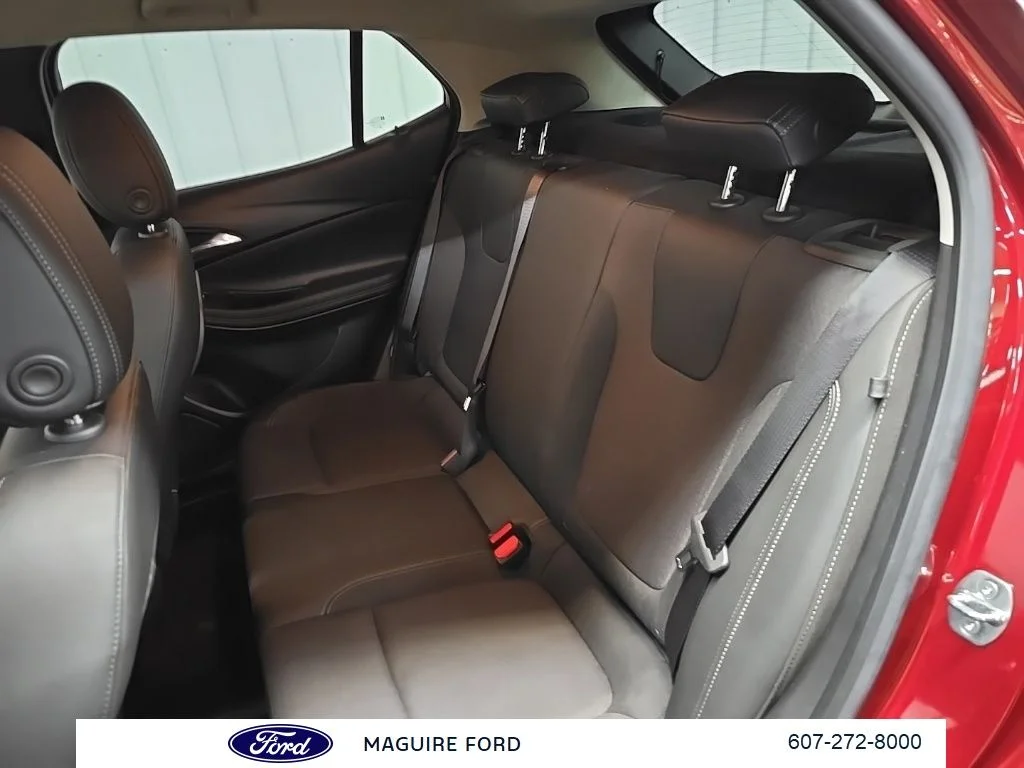 Used 2023 Red Buick Preferred image 34