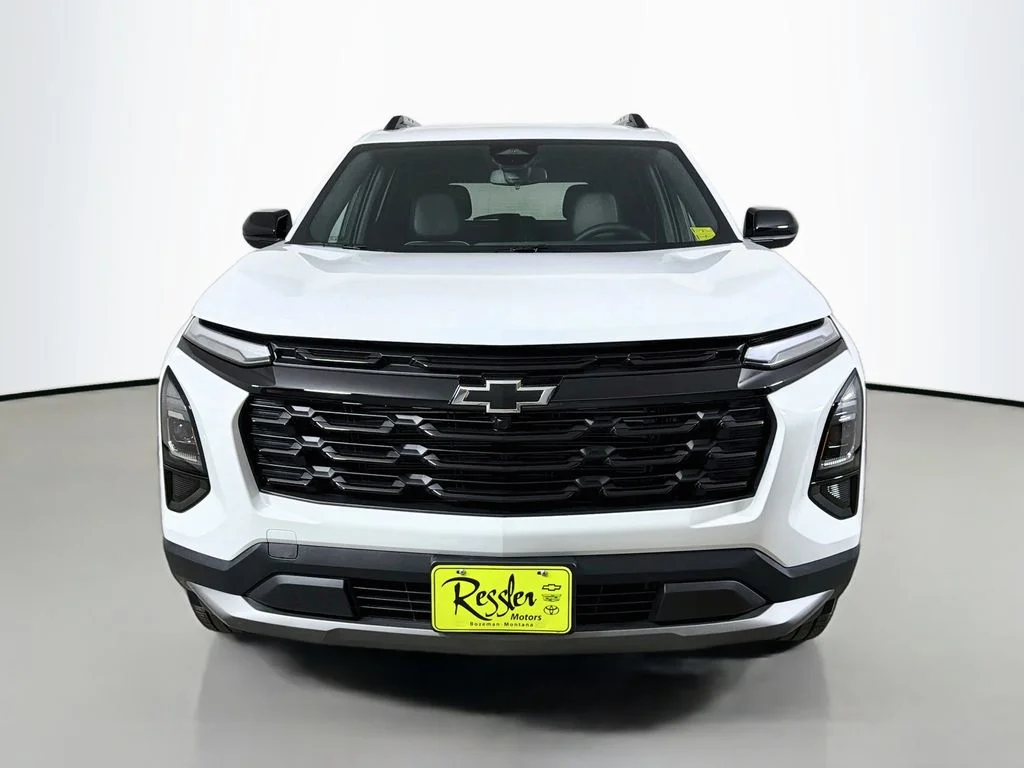 New 2027 White Chevrolet LT image 2