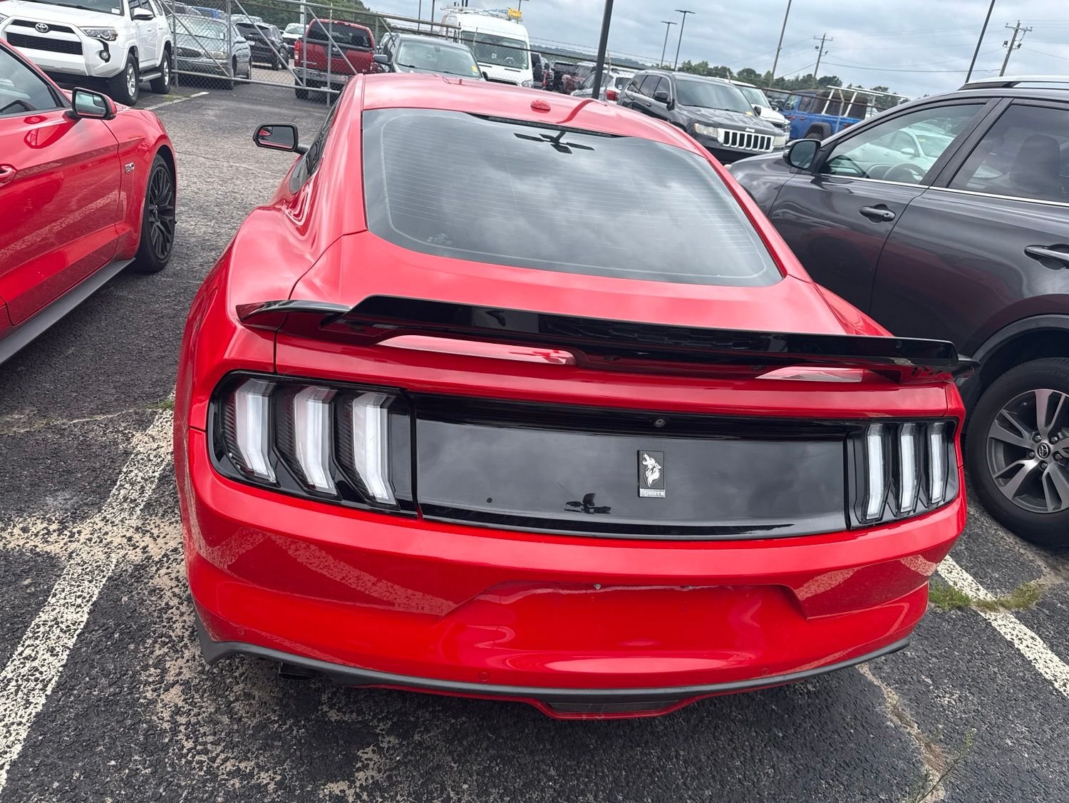 Used 2016 Red Ford GT Premium image 5