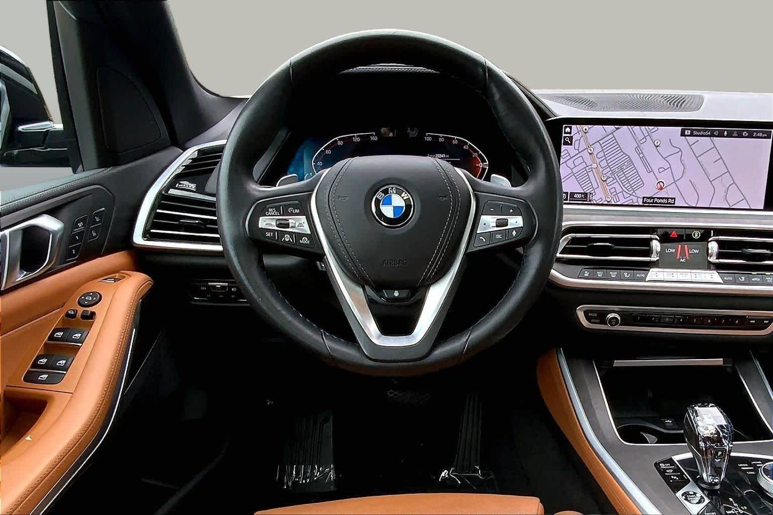 Used 2022 Sparkling Brown Metallic BMW xDrive40i image 5