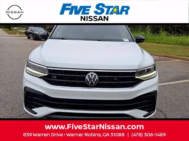 Used 2024 White Volkswagen 2.0T SE R-Line Black image 2
