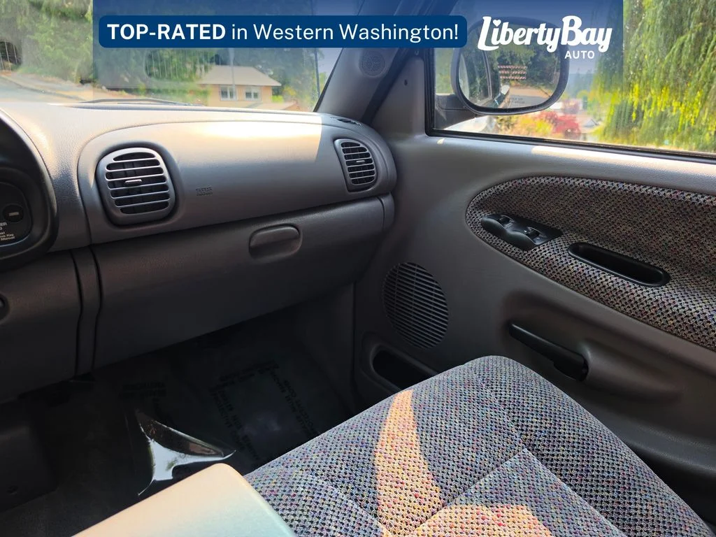 Used 1998 Green Dodge ST image 15