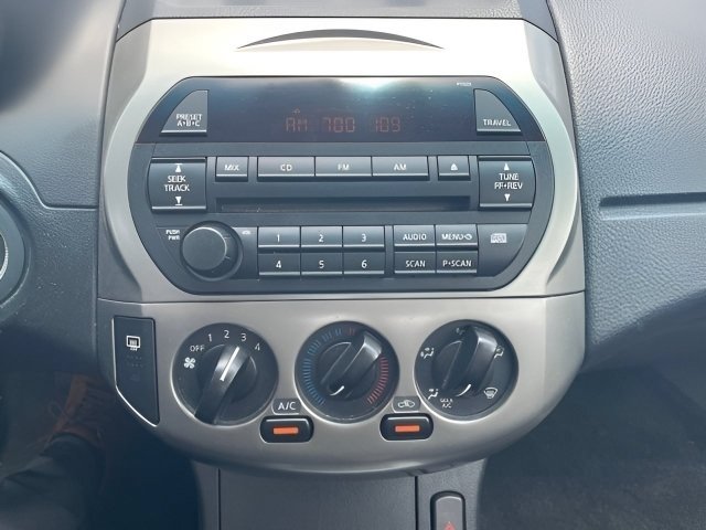 Used 2003 Cloud White Nissan S image 15