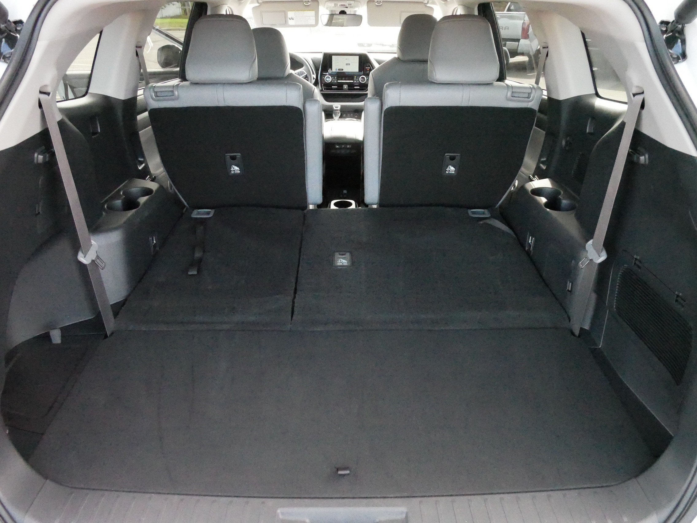 Certified Used 2026 Wind Chill Pearl Toyota XLE image 18