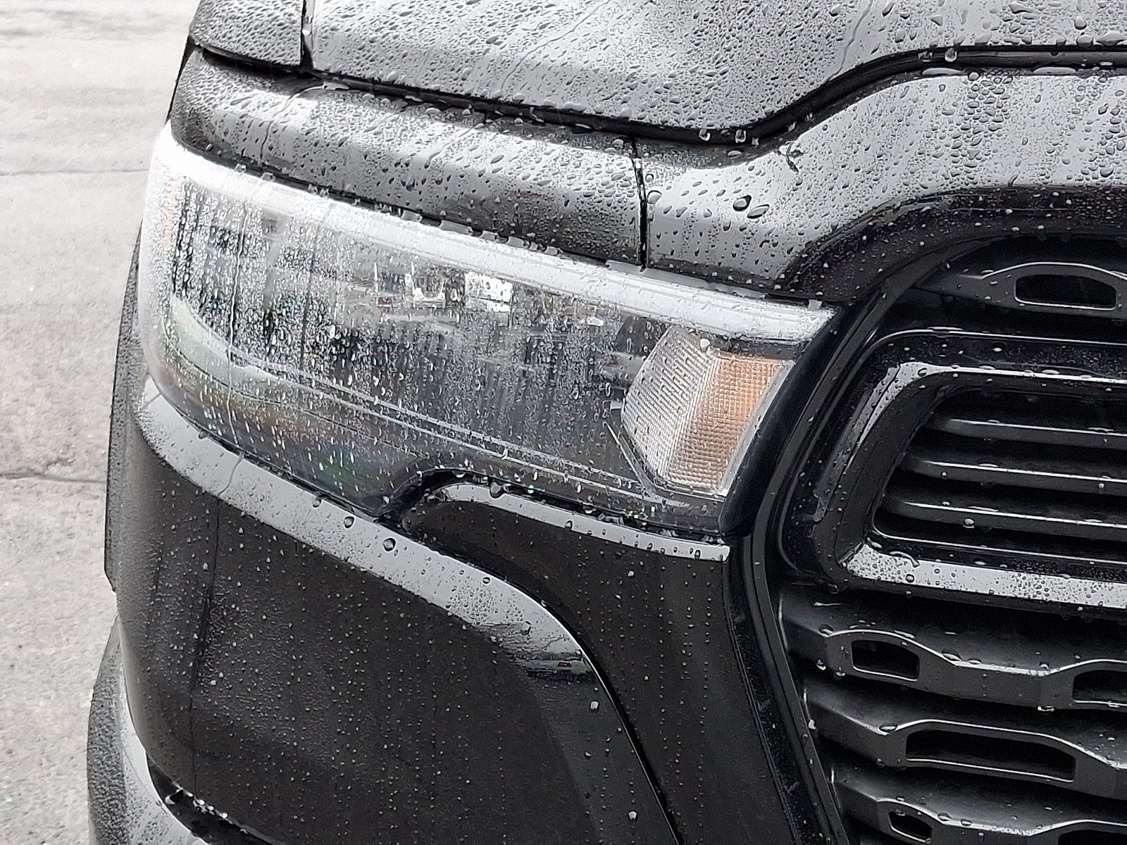 New 2026 Diamond Black Crystal Pearl-Coat Exterior Paint RAM Big Horn Crew Cab 4x4 5