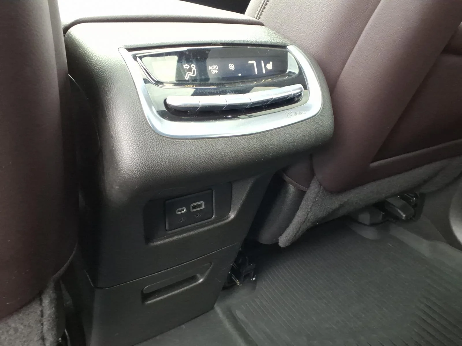 Used 2023 Black Cadillac Premium Luxury image 4