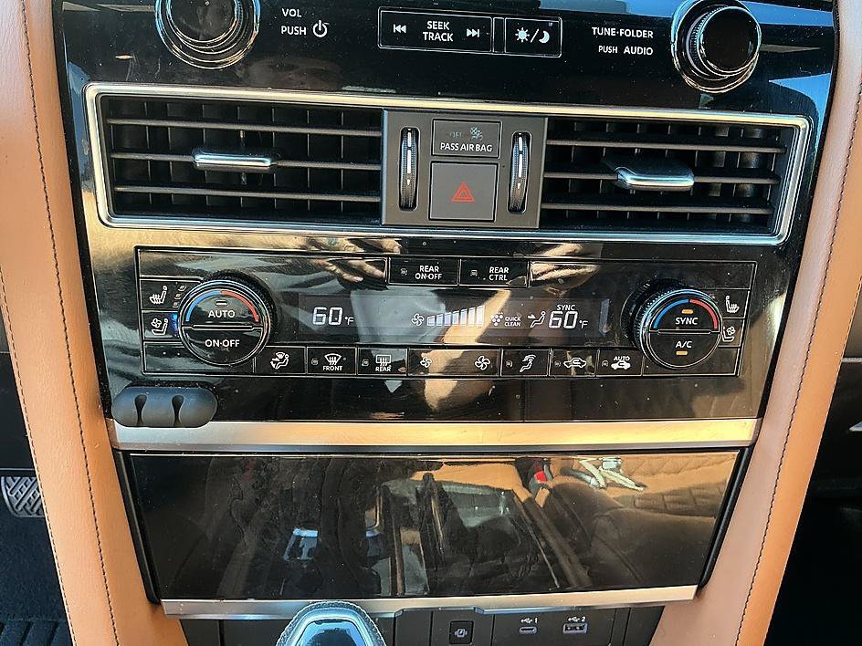 Used 2022 Moonstone White INFINITI SENSORY image 18