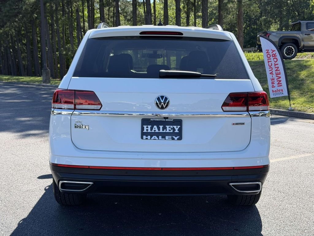Used 2021 White Volkswagen 2.0T SE w/Technology image 21