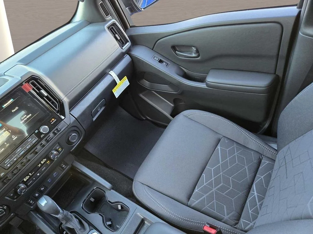 2026 Nissan Frontier SV - Photo 13