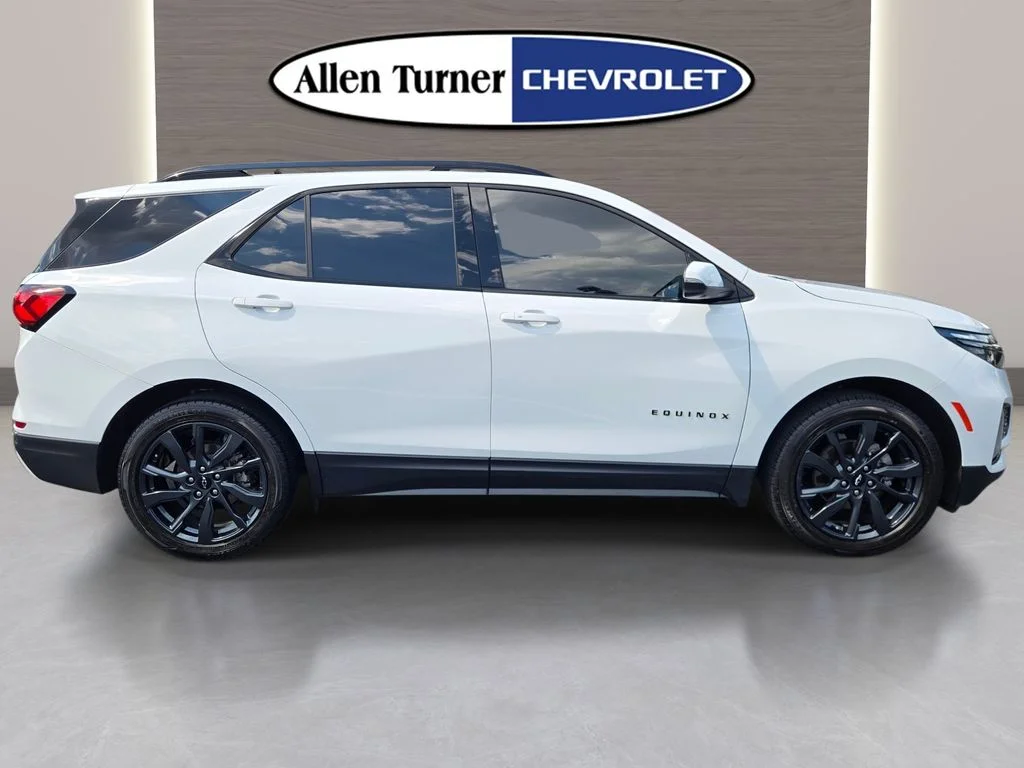Used 2022 White Chevrolet RS image 6