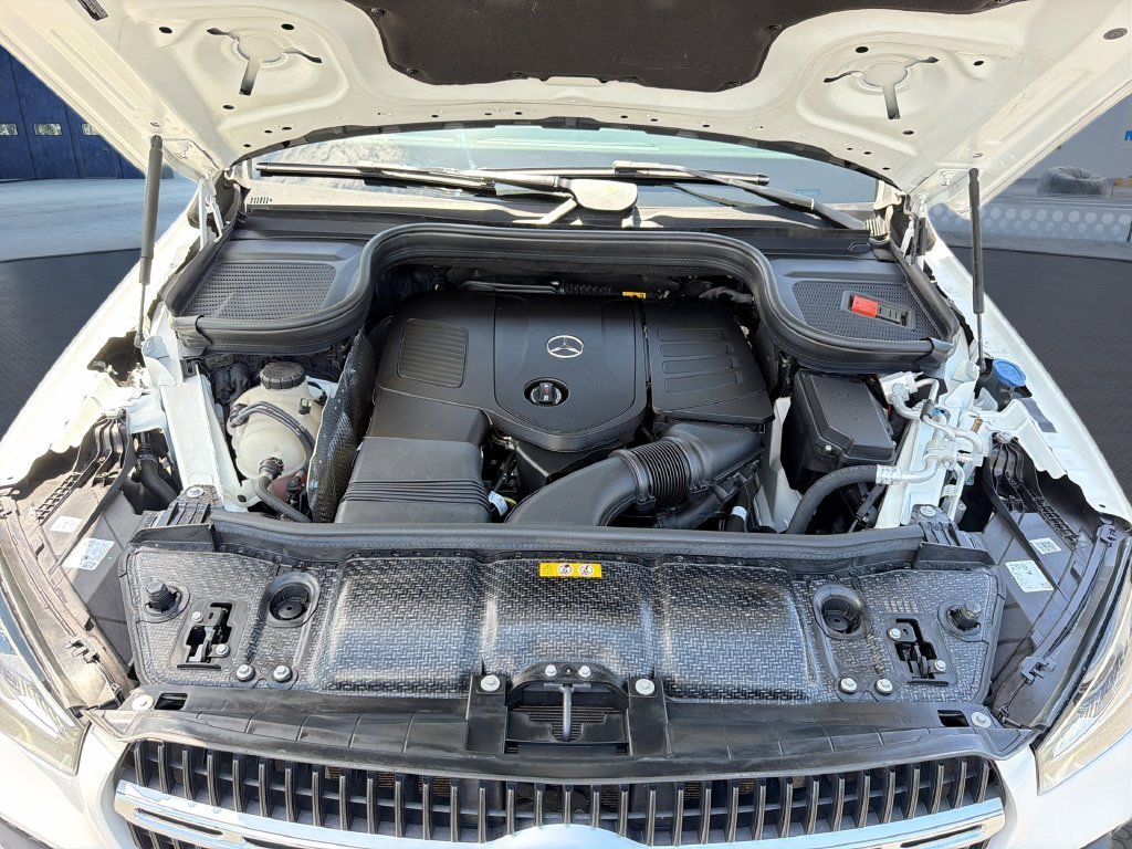 Used 2024  Mercedes-Benz GLE 450e image 18