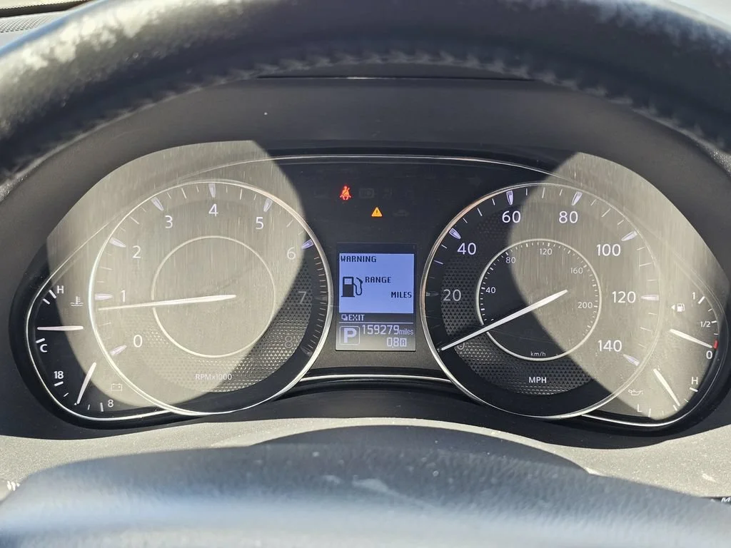 Used 2018 Gun Metallic Nissan SL image 23