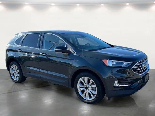 Used 2024 Green Ford Titanium image 2