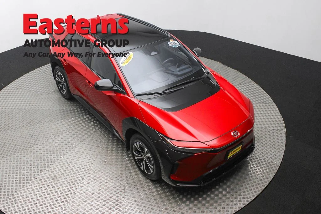 Used 2024 Red Toyota XLE image 3