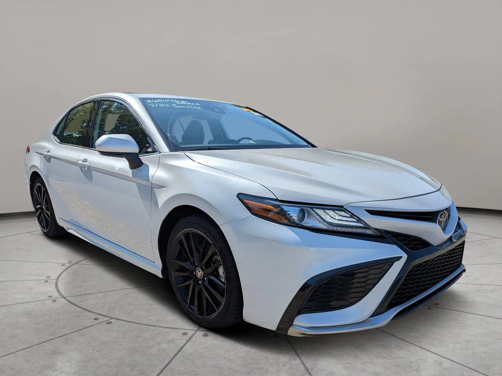 Used 2024  Toyota XSE image 1