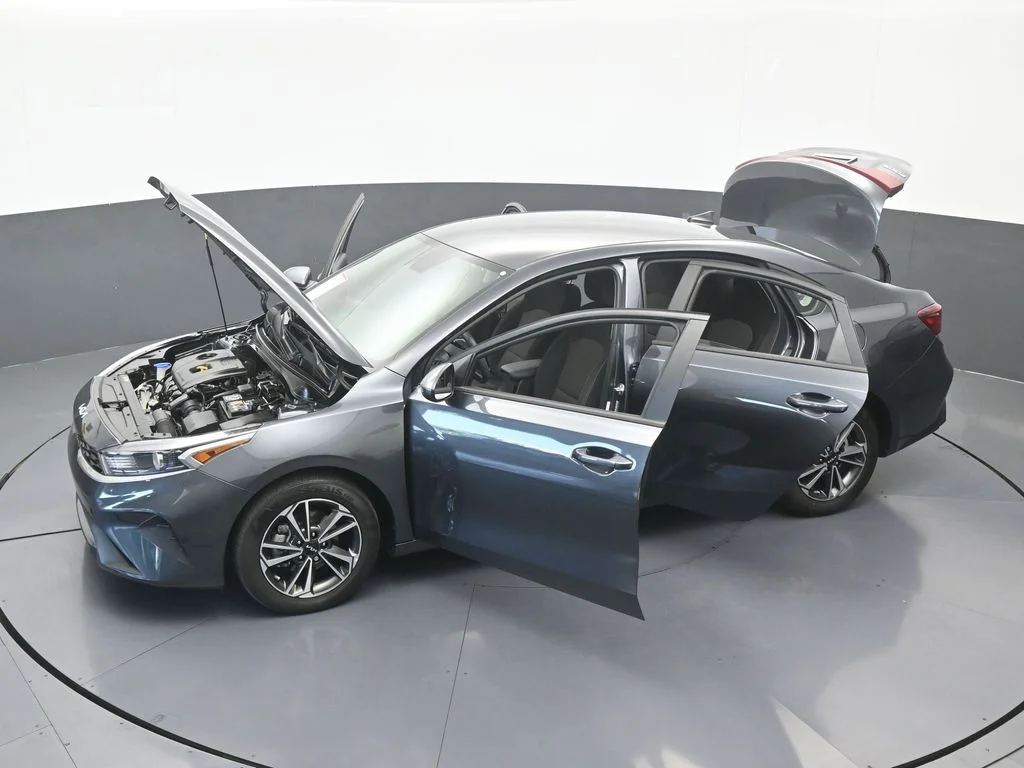 Used 2024 Gravity Gray Kia LXS image 60