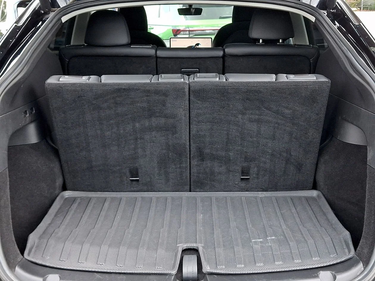 Used 2022  Tesla Long Range image 30