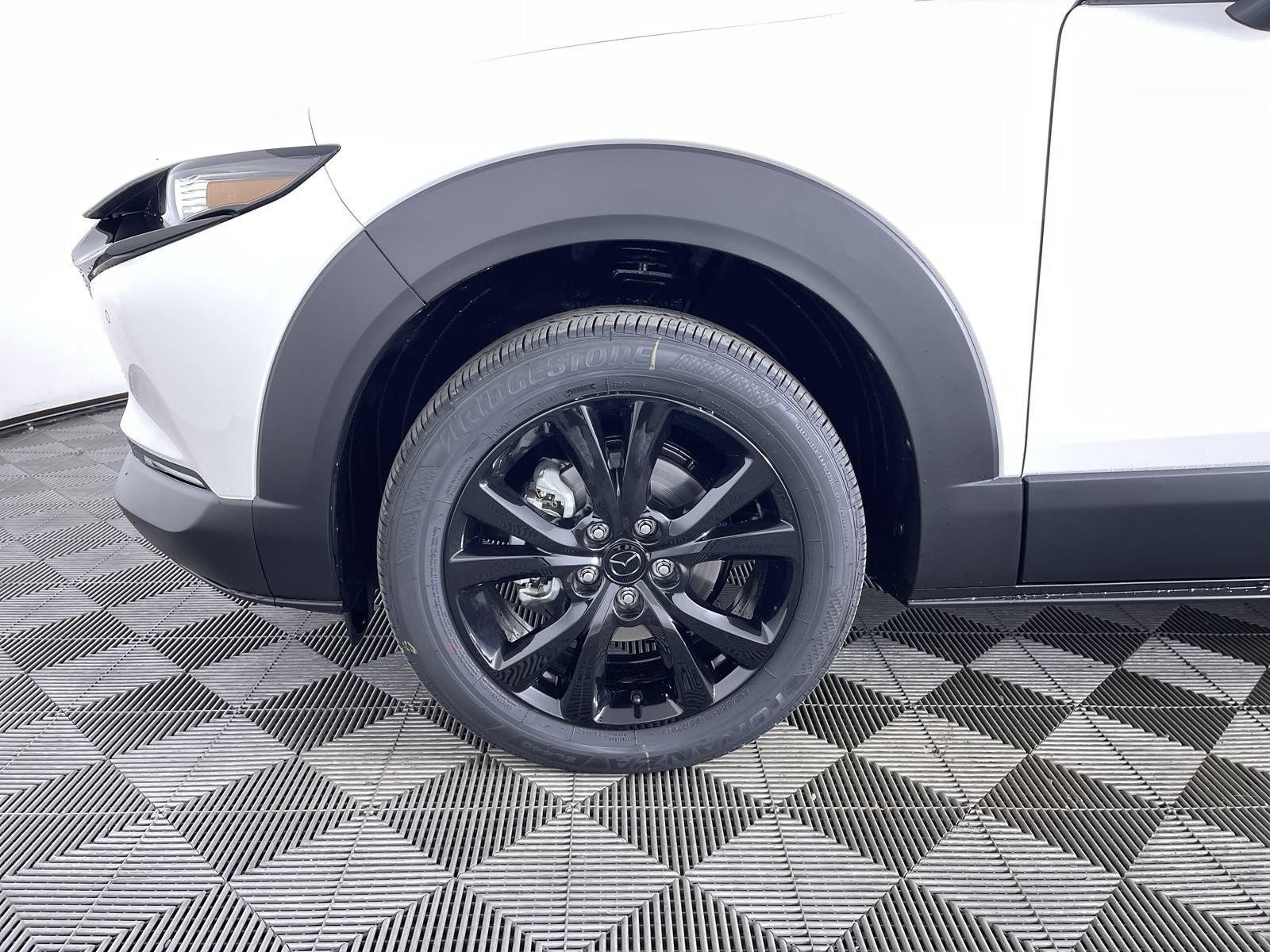 New 2026 Snowflake White Pearl Mazda 2.5 S Aire Edition image 31