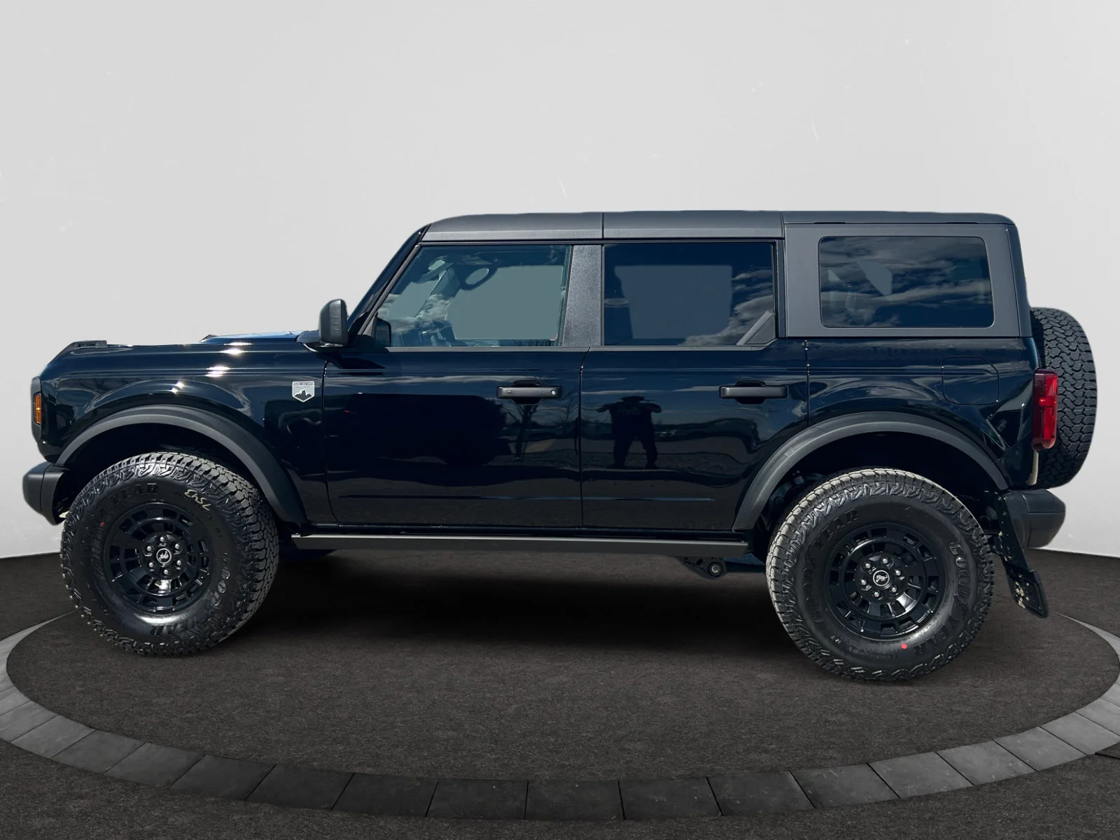 New 2026 Shadow Black Ford Big Bend image 2