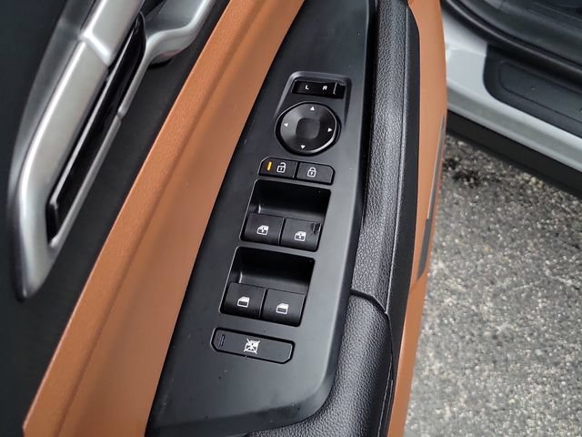 Used 2026 Gray Kia X-Line image 21