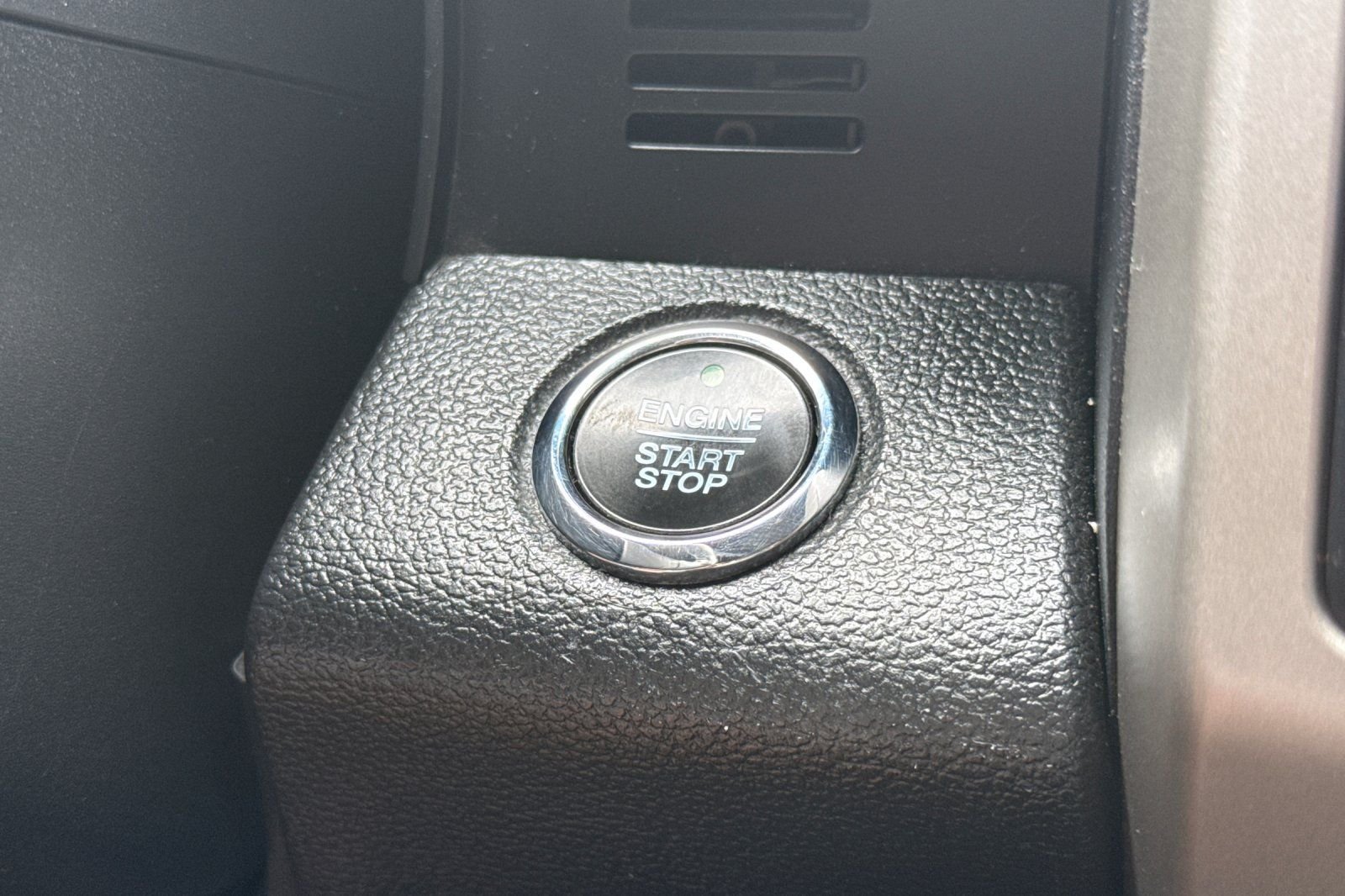 Used 2020 Black Ford Lariat image 21
