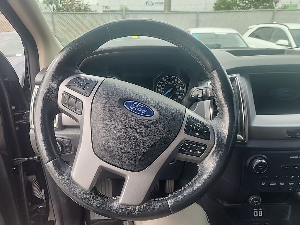 Used 2019 Black Ford XLT image 21