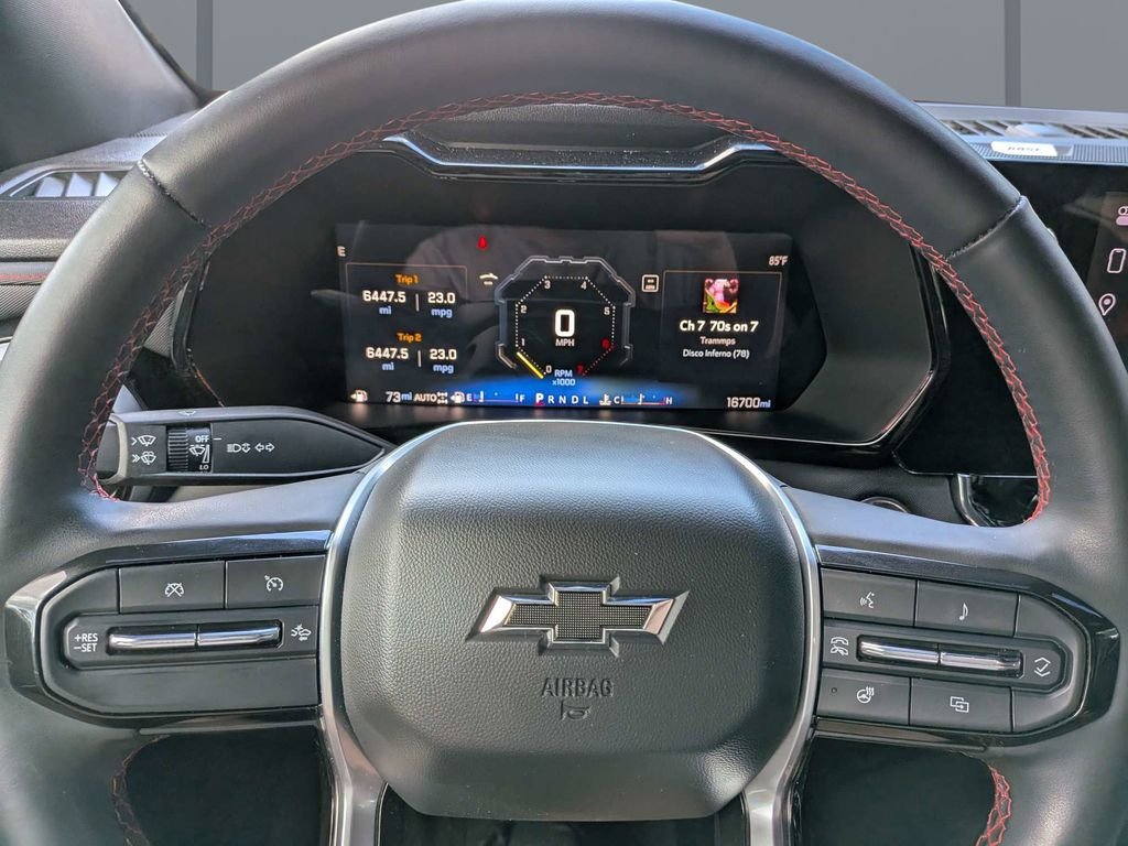 Used 2024 Red Chevrolet Z71 image 31