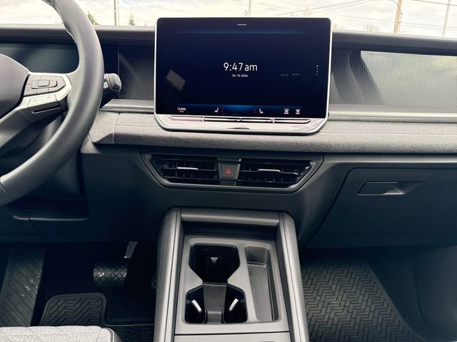 New 2026 Platinum Gray Metallic Volkswagen S image 21