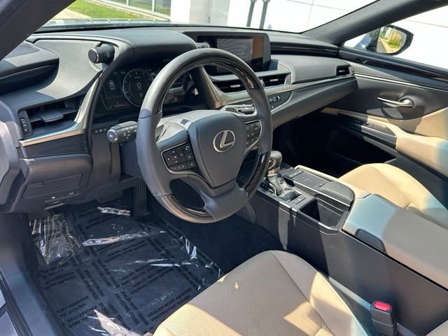 Used 2021 Silver Lexus 250 image 32