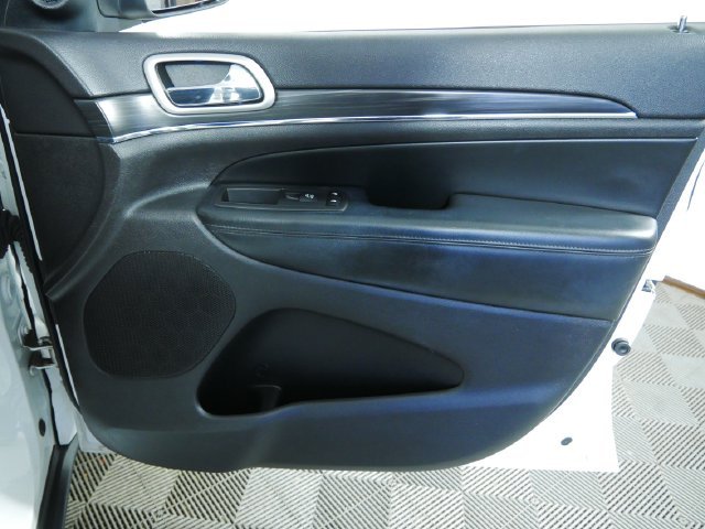 Used 2019 White Jeep Limited image 13