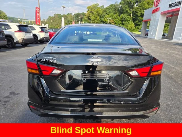 Used 2024 Black Nissan 2.5 S image 8