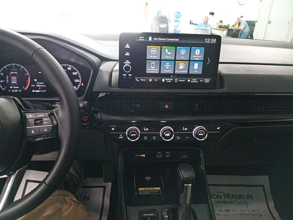 Used 2025 White Honda EX-L image 17