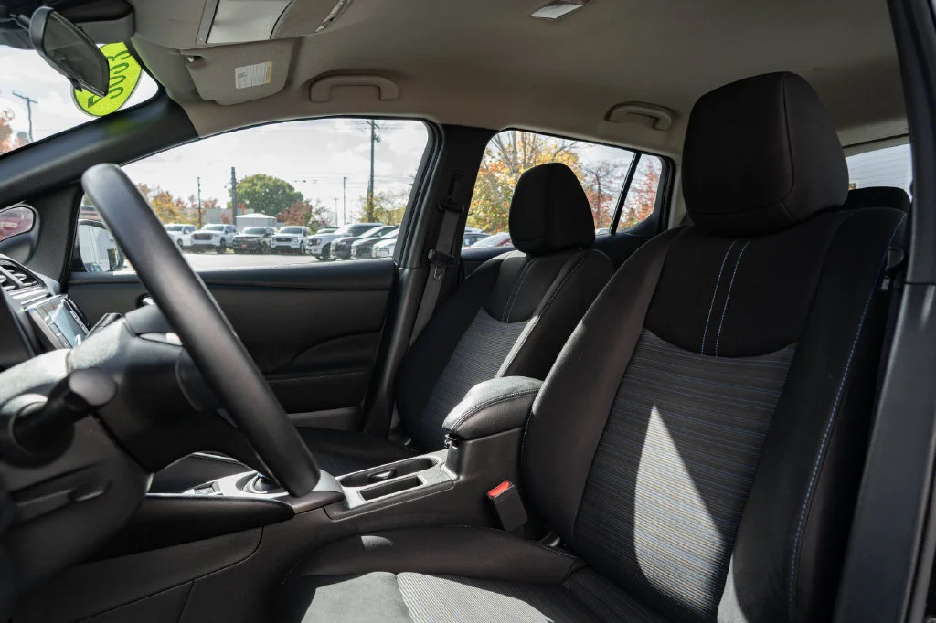 Used 2023 Black Nissan S image 19