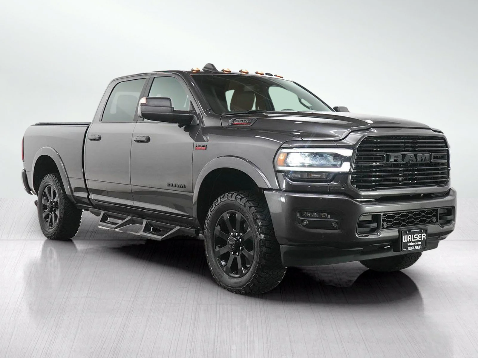 Used 2022 Granite Crystal Metallic Clearcoat Ram Laramie image 7