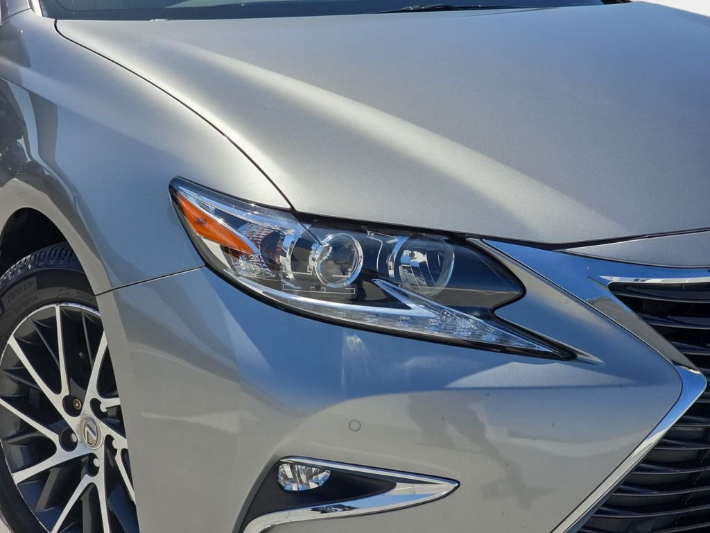 Used 2017 Silver Lexus 350 image 34