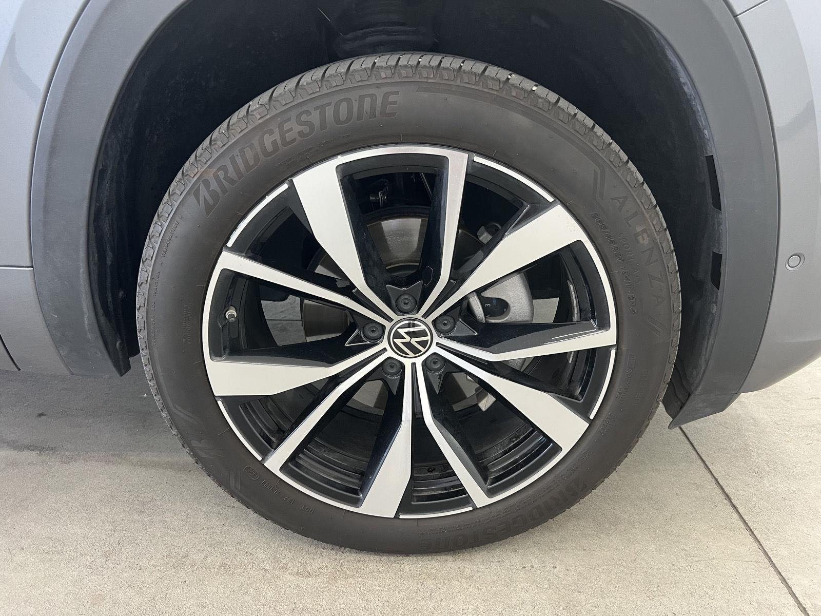 2025 Volkswagen Atlas Cross Sport SEL Premium R-LINE - Photo 8