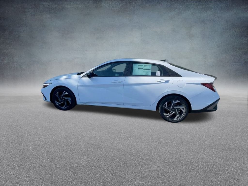 2025 Hyundai Elantra Blue - Photo 15