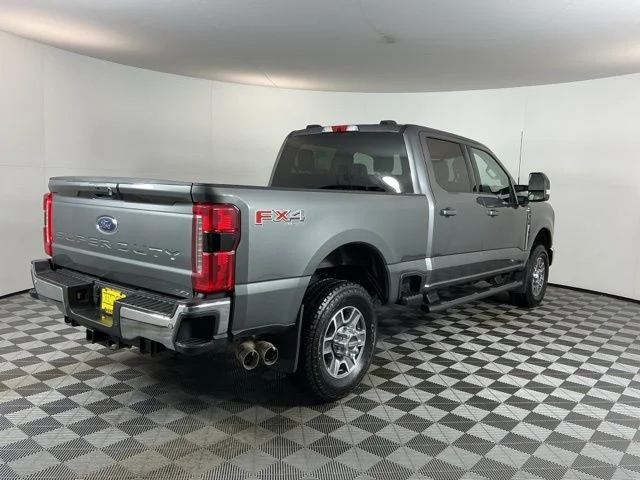 Certified Used 2025  Ford Lariat image 4