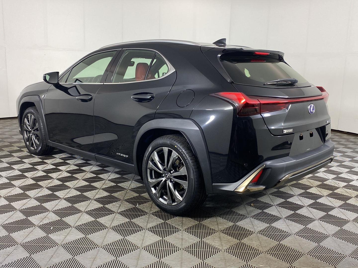 Used 2019  Lexus UX 250h F SPORT image 9